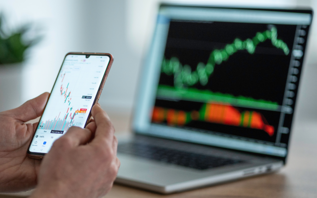 Business frustrated at halt in rollout of digital trade platform