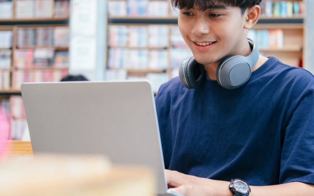 More than 400,000 student loan customers use digital refund service