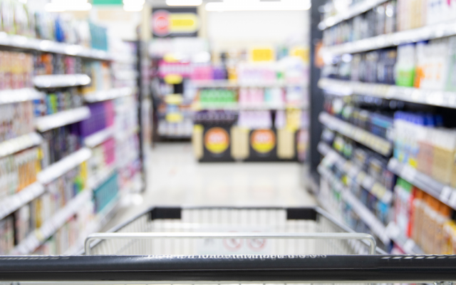 Consumer confidence falls to lowest point in over a year