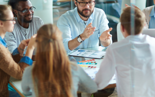 Fewer small firms looking to hire, FSB finds